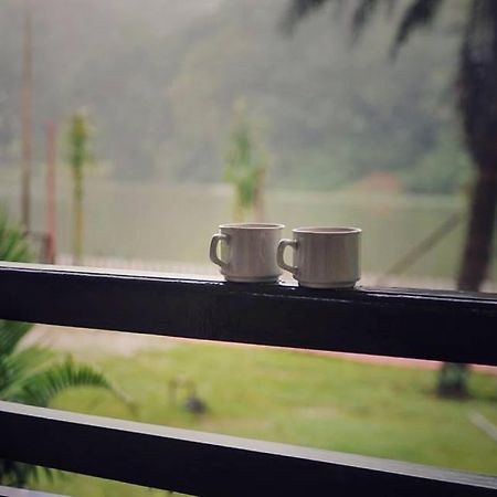 Hotel Khalsa -Lake View Pachmarhi Bagian luar foto